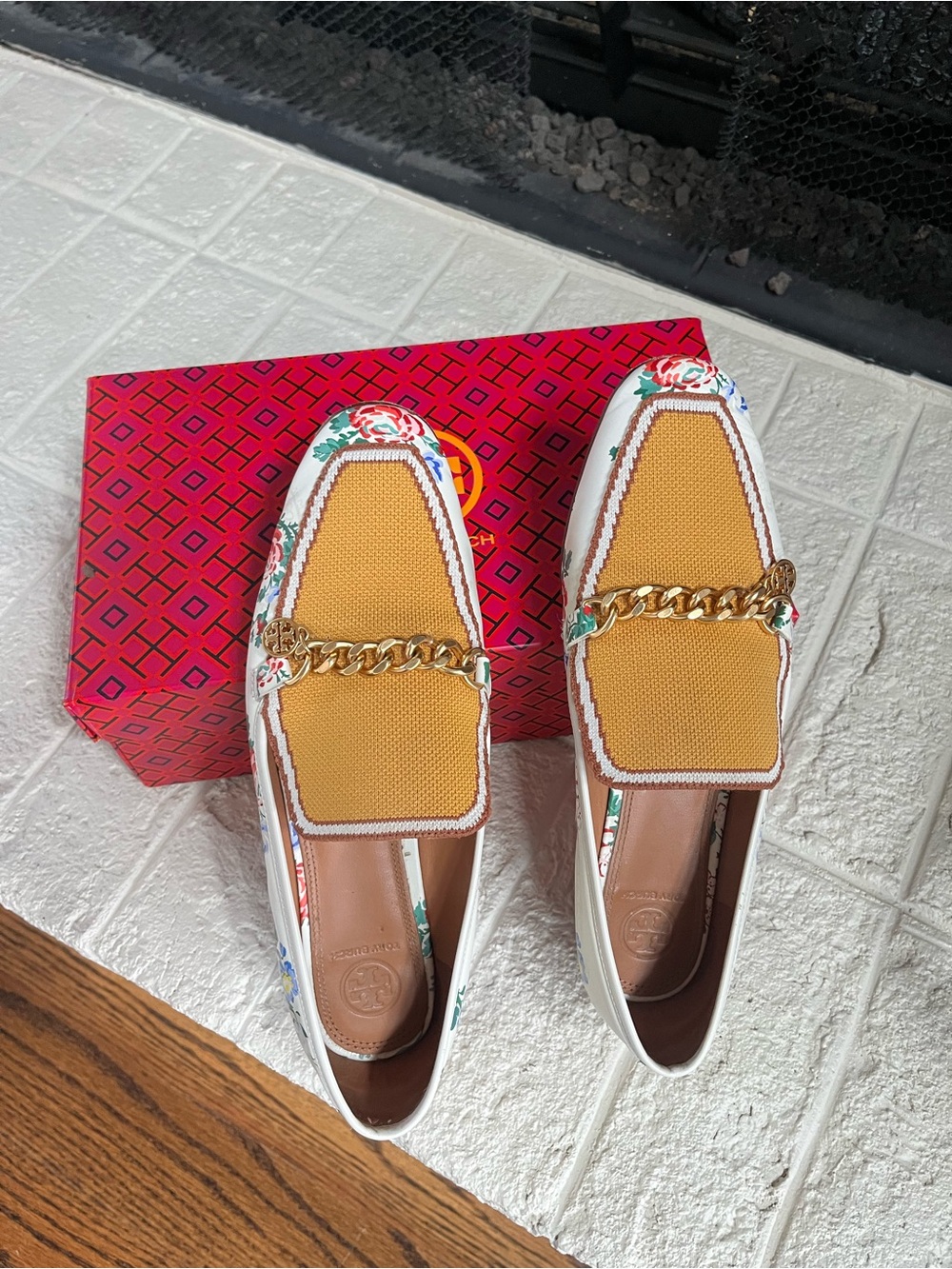 Tory Burch Mustard Woven Chain Loafers with Floral Trim - Picture 3 of 6